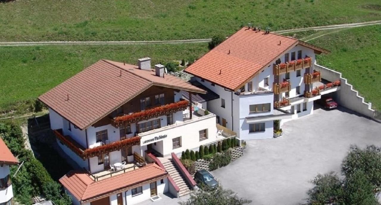 Hotel Tia Monte Hintertux Ngoại thất bức ảnh